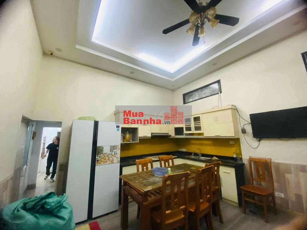 Bán nhà ngõ 48m2 lô góc 3 tầng 460 Phố Thuỵ Khuê