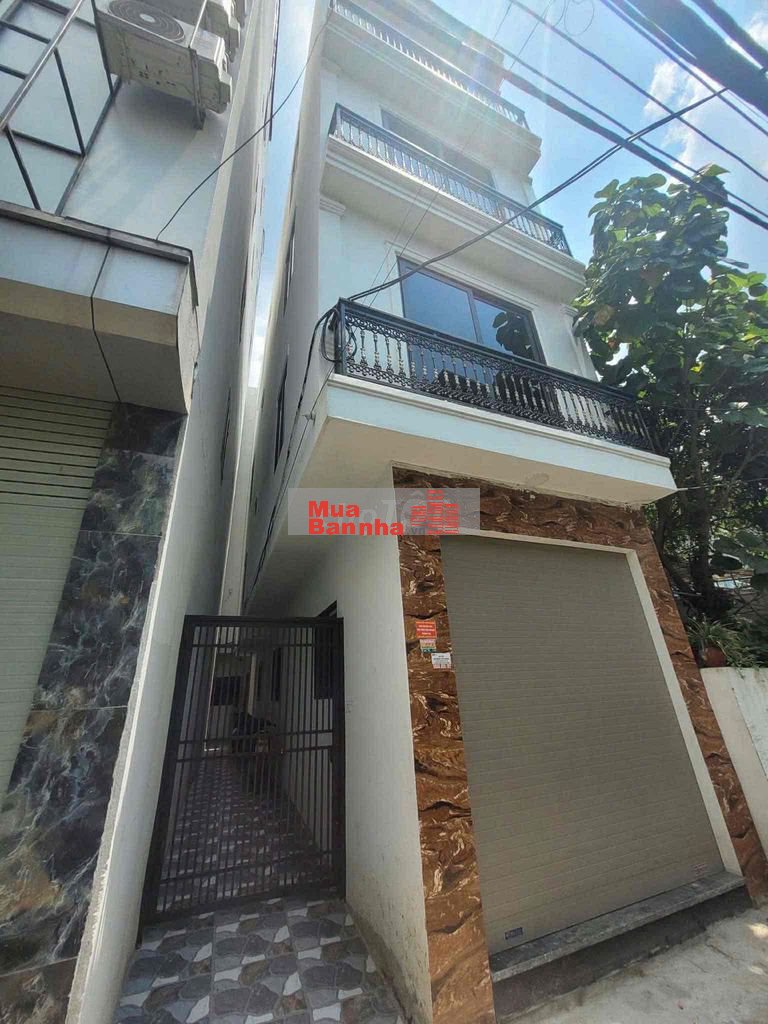nhà chính chủ 4 tầng, ngay mặt đường Hậu Ái