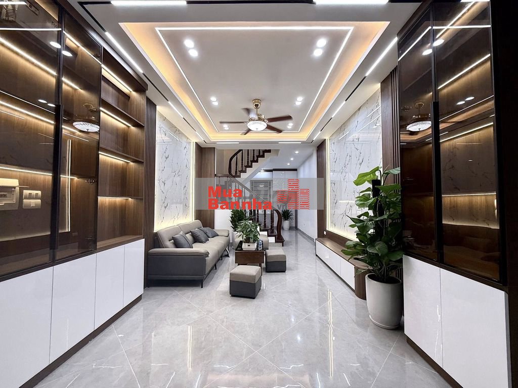 BÁN NHÀ!!! PHÙNG CHÍ KIÊN – 30M RA Ô TÔ TRÁNH – NGÕ TO BA GÁC -FULL ĐỒ