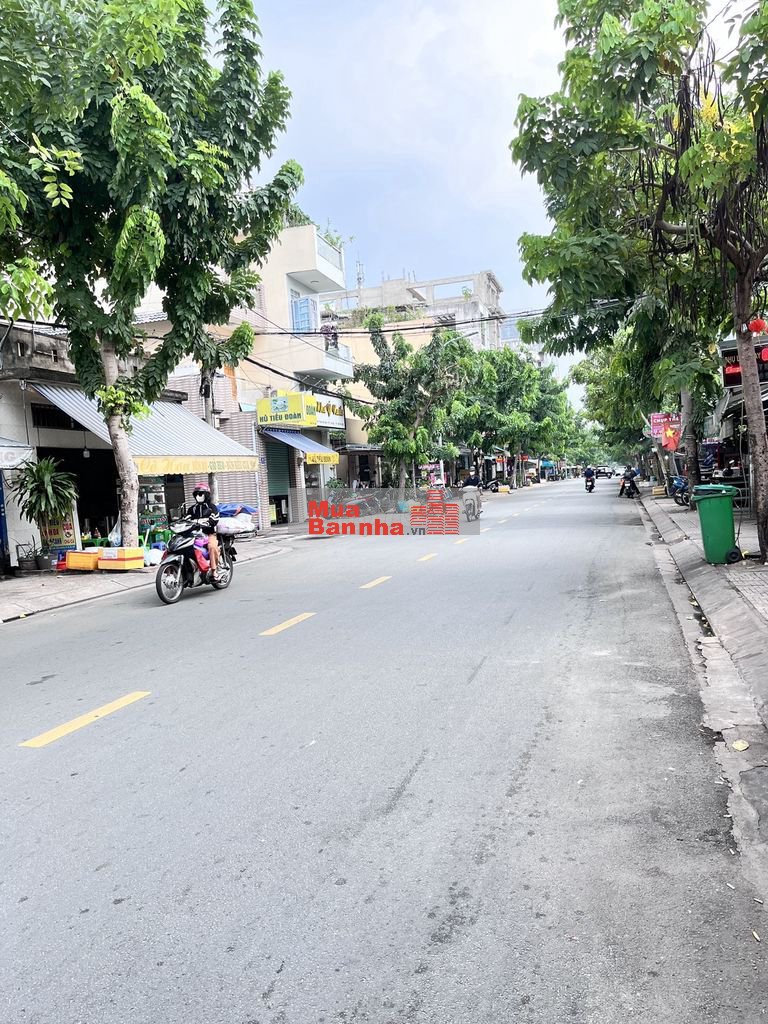 CHỈ 5TỶ NHÀ NGAY CHỢ PHẠM VĂN BẠCH P.15 TÂN BÌNH - DT 45M2