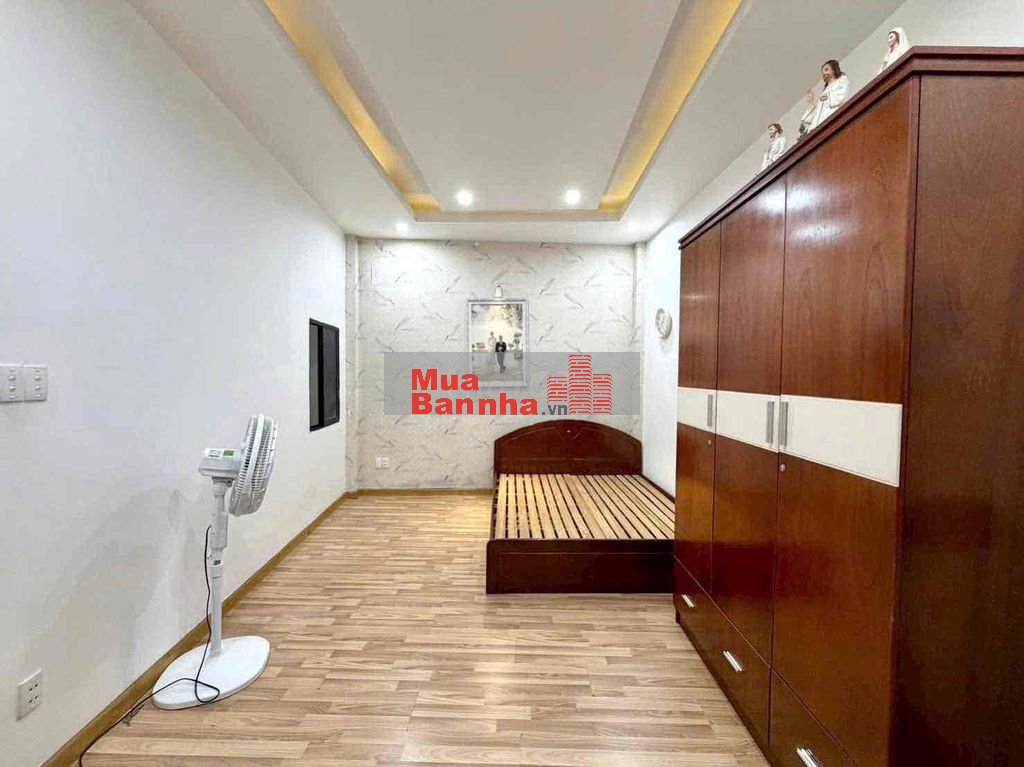 Bán Nhà Chia Tài Sản Gấp-92M-4PN To-Ngang Nở Hậu 7m Rất Đáng Mua