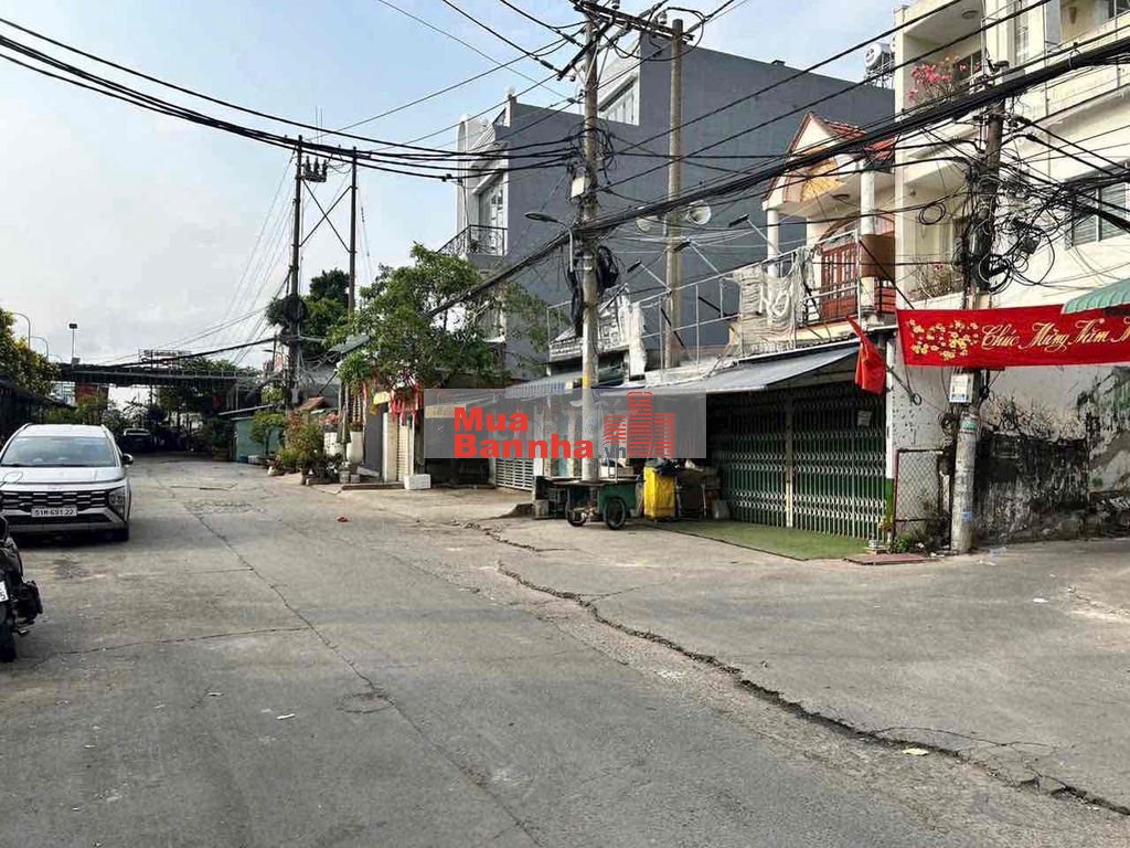 CẦN BÁN GẤP GIẢM 400 TRIỆU NHÀ LÔ GÓC HẺM 3 GÁC 56m2 - 3PN 2WC SHR