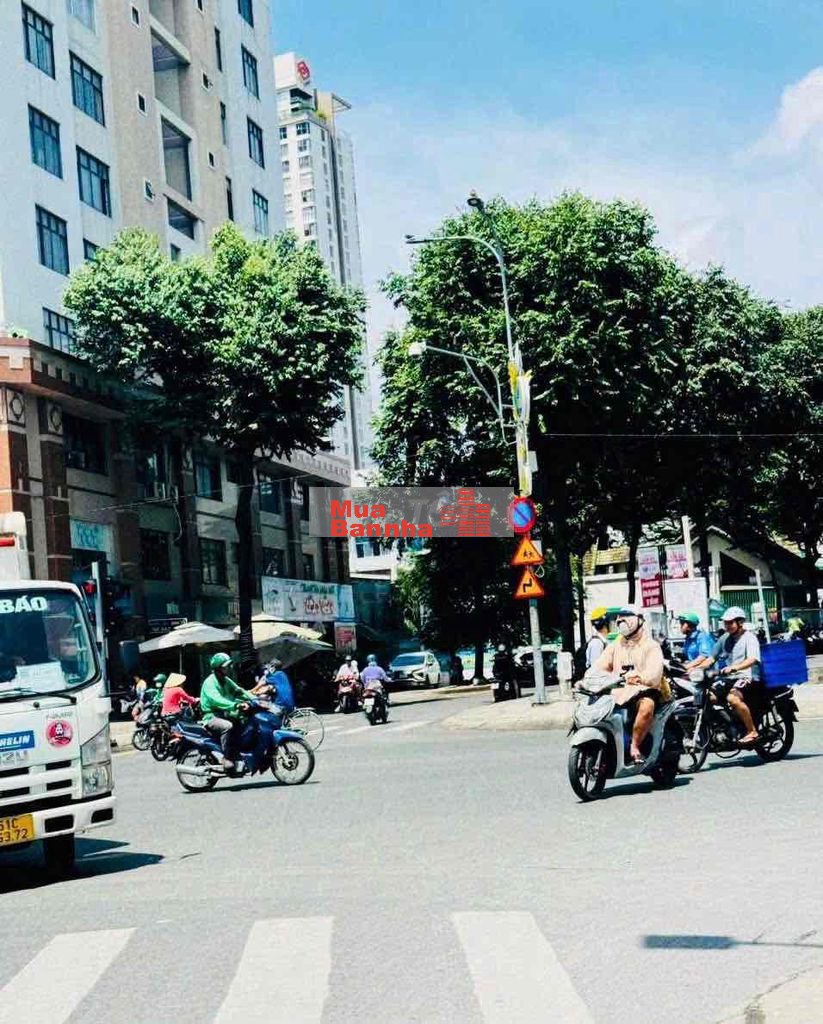 🌈 Bán Nhà MT 5 Tầng Lê Quốc Hưng Có View Triệu Đô Pháo Hoa Q4