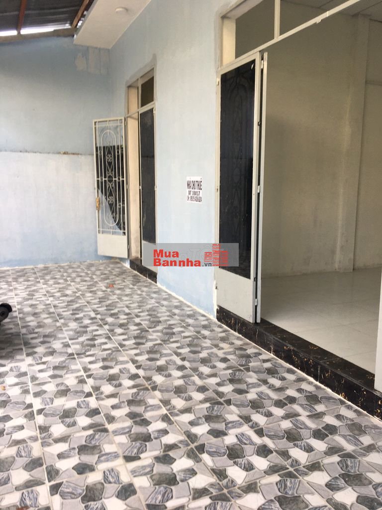 HOT- Nhà xưởng DT 10m*17m 1/Phan Văn Hớn, gần chợ Bà Điểm, Hóc Môn