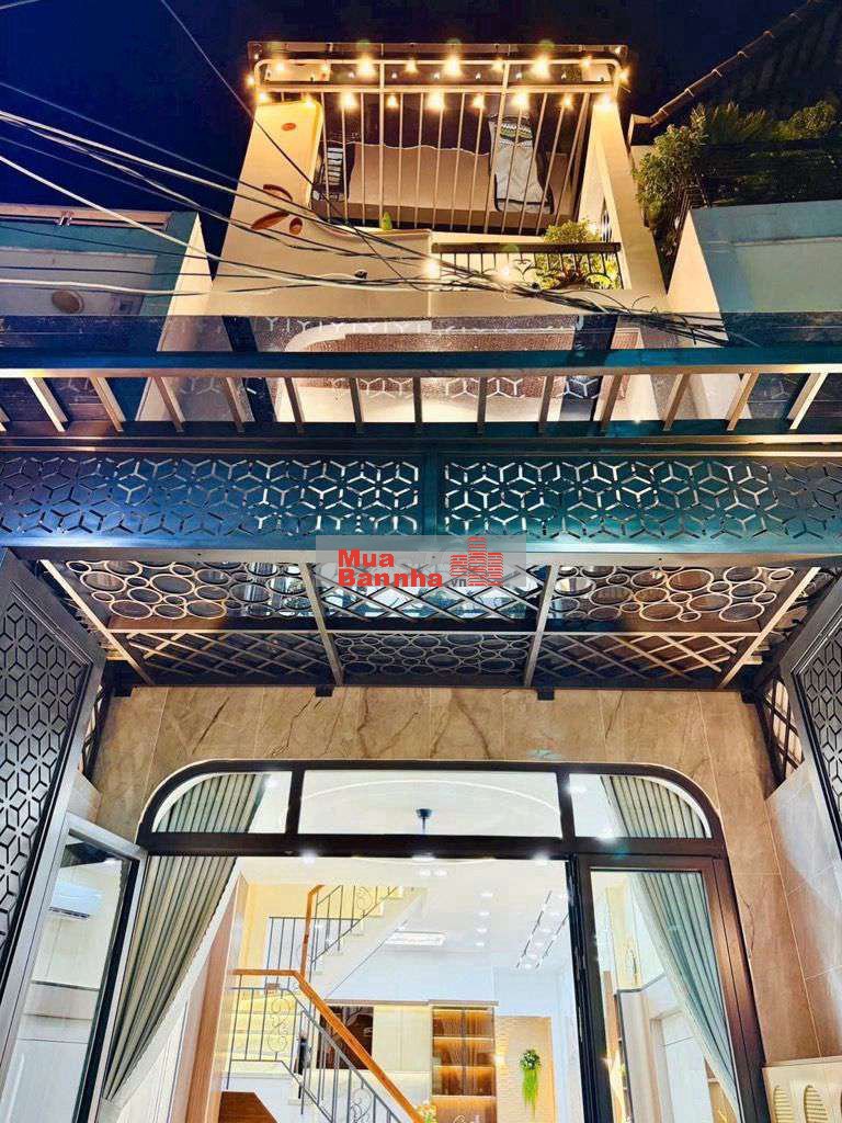Nhà mới 3 tầng, 68m2, gần Emart 2, có phòng ngủ trệt , chỉ 7,89 tỷ