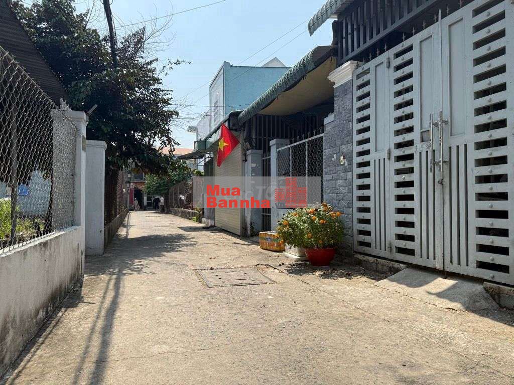 BÁN NHÀ HÓC MÔN - Ô TÔ NGŨ TRONG NHÀ - DT KHỦNG - GIÁ CỰC TỐT