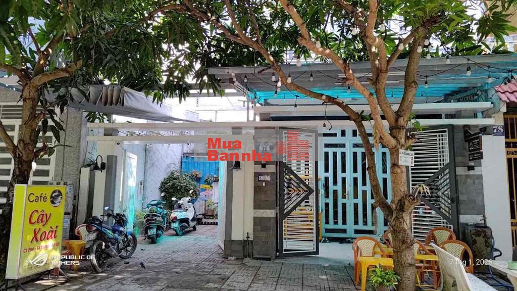 nhà và cặp nền đường Chu Văn An, p. Tân An, tp CT