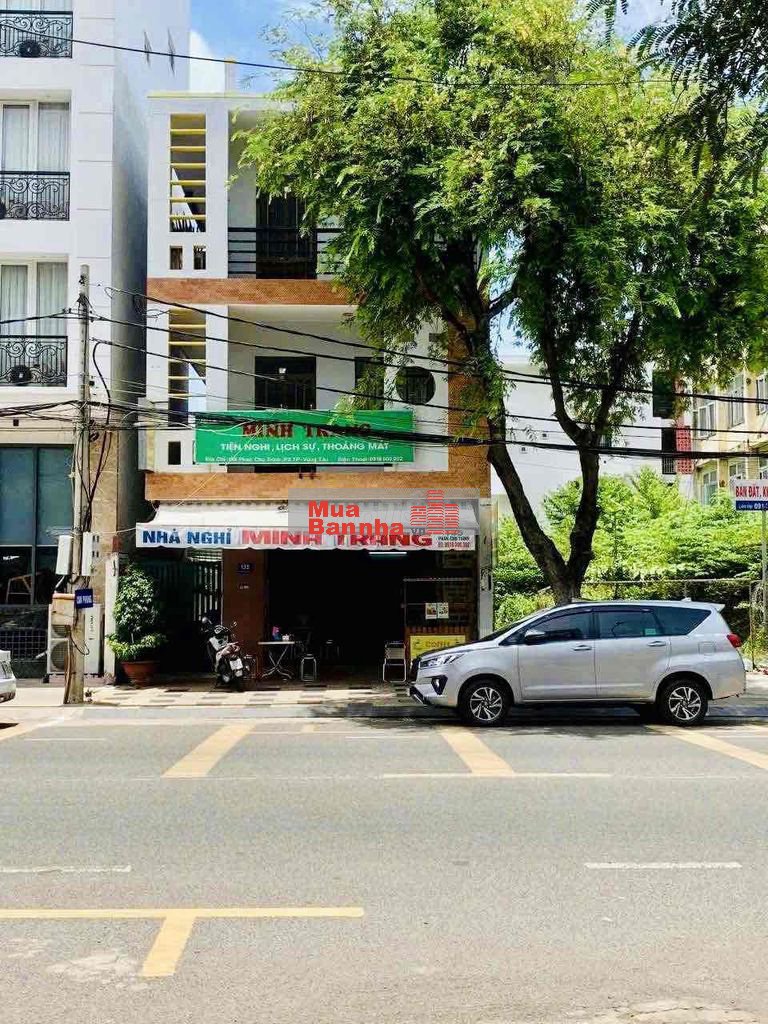 BÁN NHÀ MẶT TIỀN 176m(7,5x24) sát biển Bãi Sau Thuỳ Vân GIÁ 37 TỶ TL