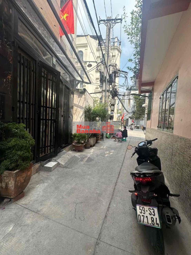 Nhà Phan Văn Trị, P11, Bình Thạnh. HXH, 2Tầng. Giá 6.5 Tỷ.