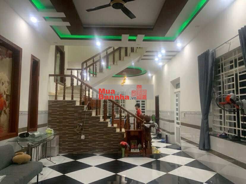 BÁN NHÀ 2 TẦNG ĐƯỜNG TÔ NGỌC VÂN HXH 53M2 4,3 TỶ TL