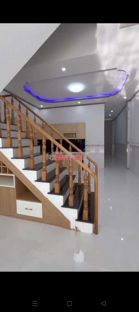 Nhà mặt tiền 90m2, có 3 phòng ngủ,khu lavender, tân triều,đồng nai