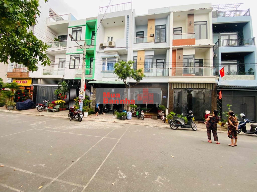 Nhà 3 lầu, Tô Vĩnh Diện - Đông Hoà. Làng đại học QG