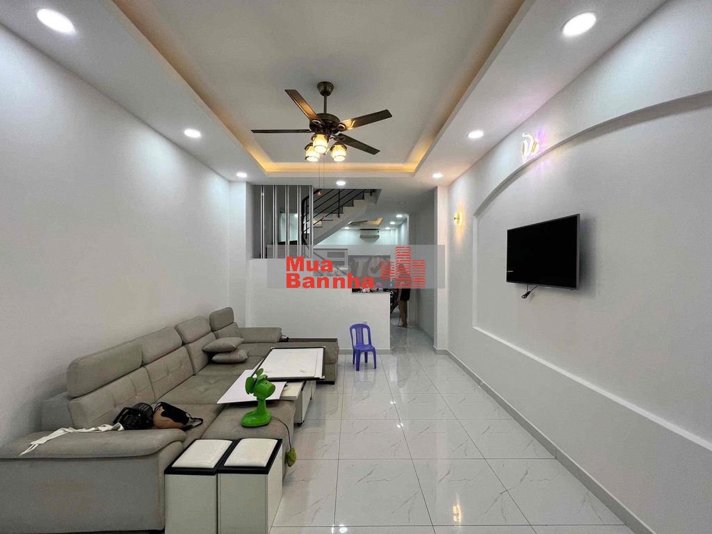 Nhà trung tâm Phú Nhận, diện tích hơn 60m2, kết cấu 3 lầu 1 trệt