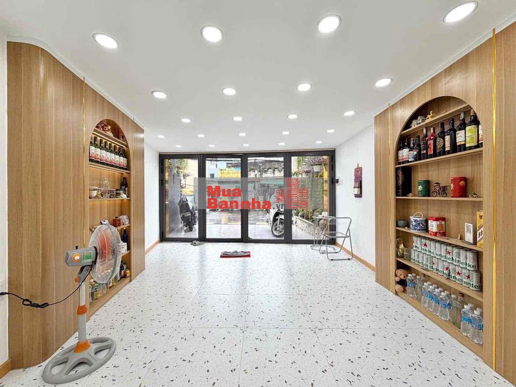 Chính chủ bán nhà mặt tiền 294 Phan Văn Trị P11 Bình Thạnh 63m2 4 lầu