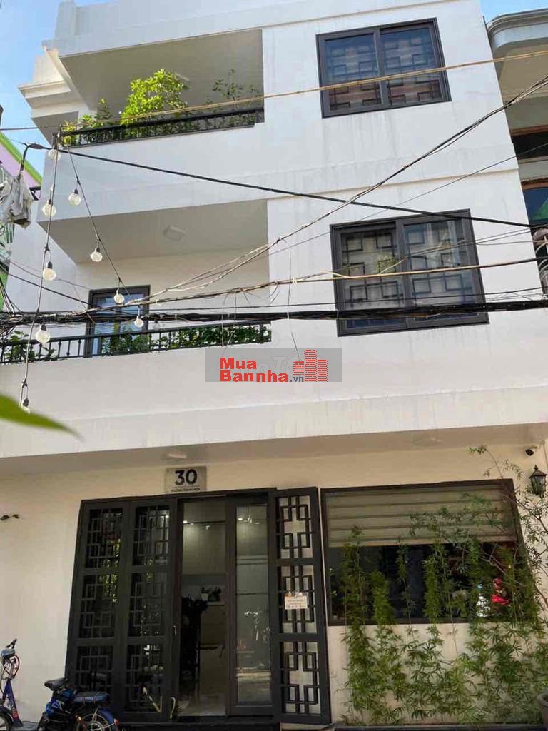 Chính chủ bán nhà 3 tầng lô góc