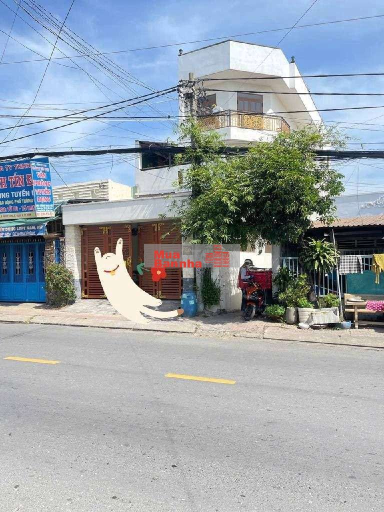 Nhà mặt tiền đường rộng Phước Long B quận 9 phù hợp ở và làm văn phòng