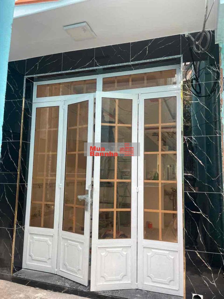 Bán nhà giá rẻ gần chợ Vạn Nguyên