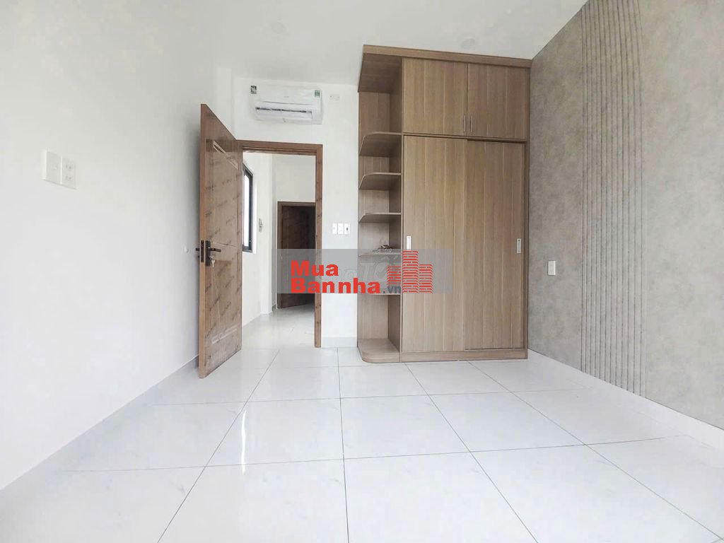 Bán nhà đẹp 2 lầu đường xe hơi 793 Trần Xuân Soạn, giá chỉ 8,6 tỷ