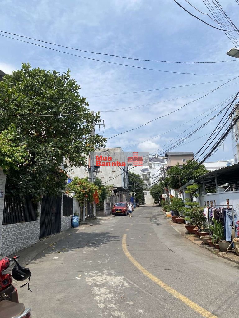 Nhà đẹp 3 tầng (5x30m) - Làng Tăng Phú, Quận 9