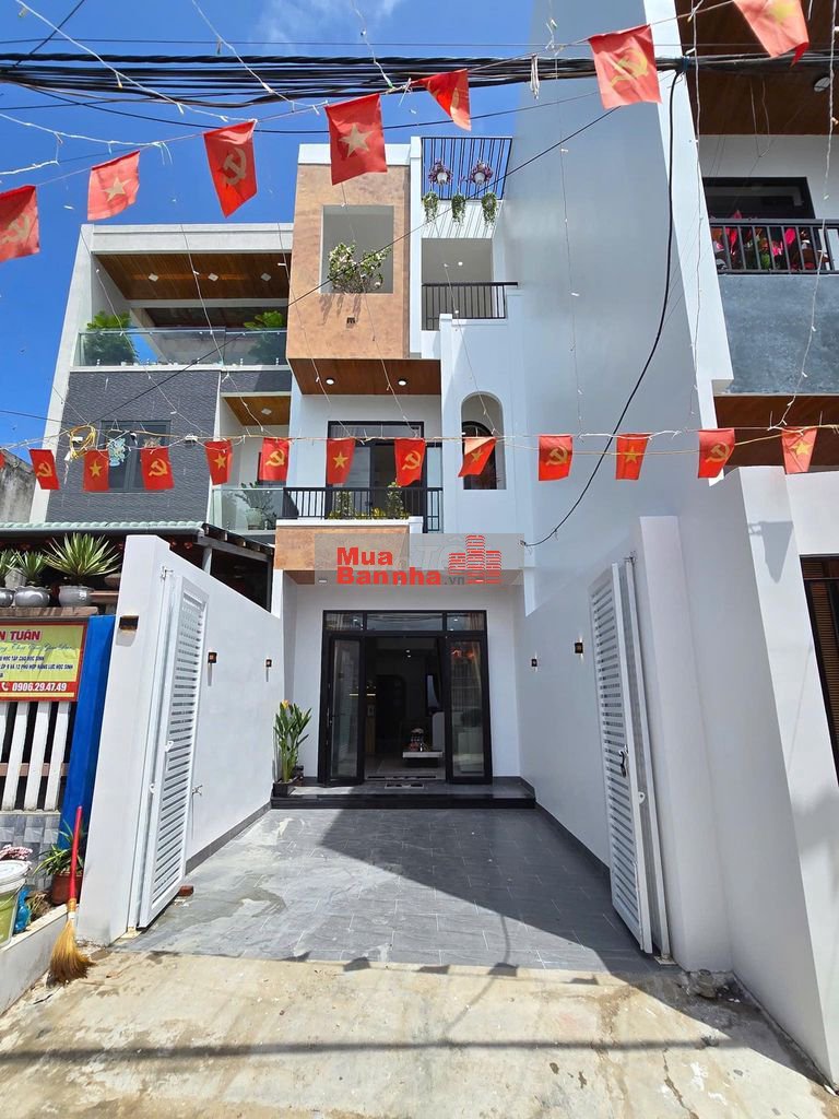 BÁN NHÀ 3 TẦNG 3 MÊ KIỆT Ô TÔ ĐẬU TRONG SÂN TRẦN ĐÌNH TRI