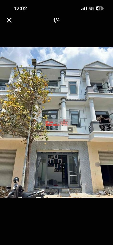 NHÀ 3 LẦU ngay vòng xoay Kim Hằng - giá 2 tỷ 1