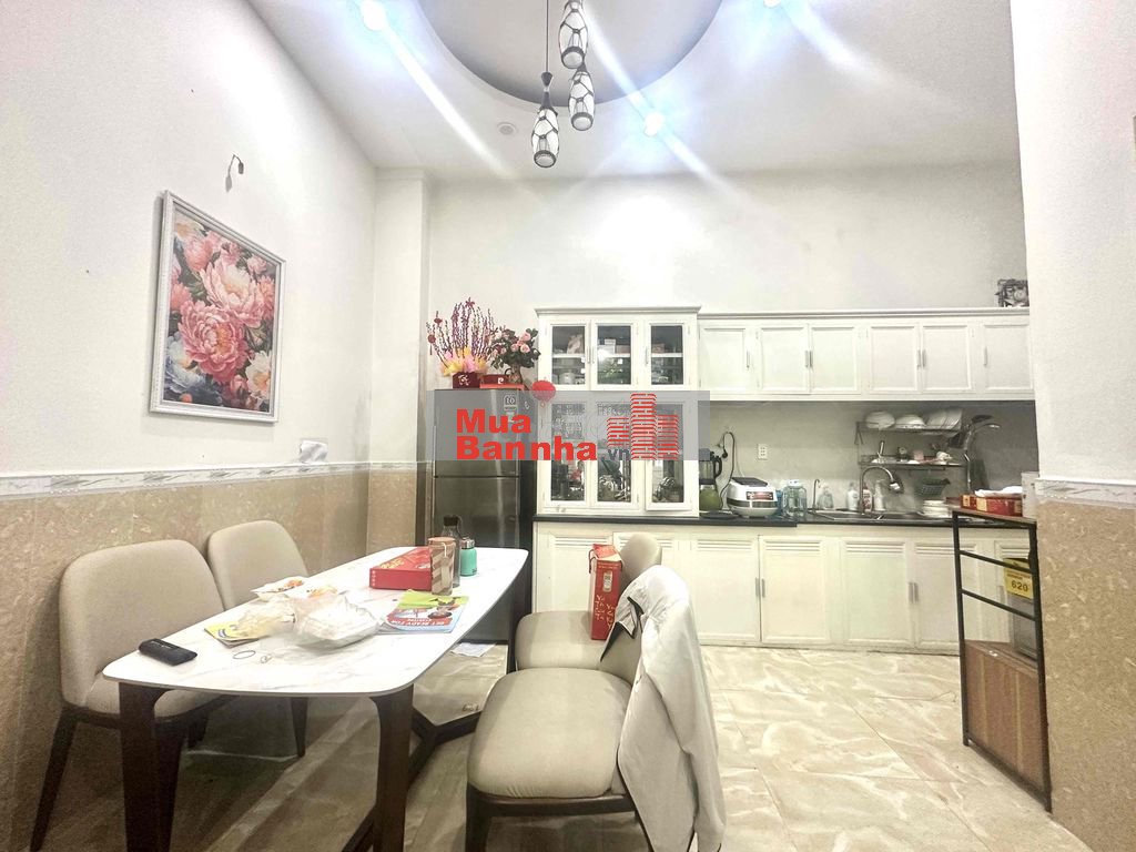 ban nha 2 tang p dong hoà