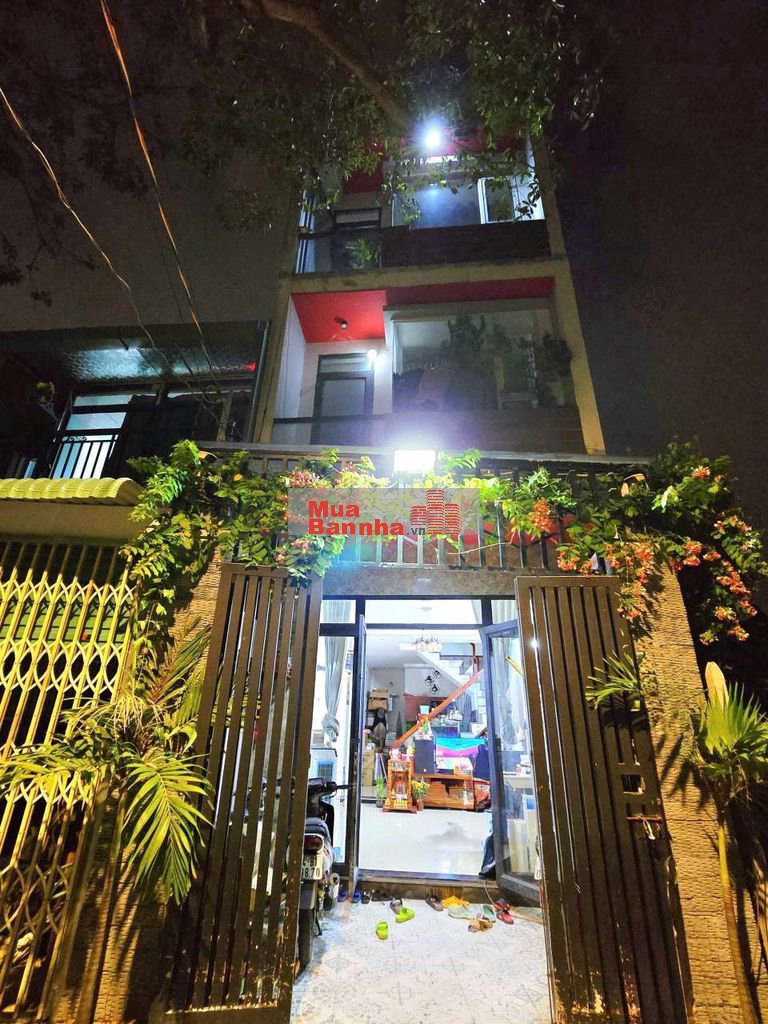 NHÀ 3 TẦNG HXH - CÁCH 20M RA MẶT TIỀN VÕ VĂN HÁT – 5.75 TỶ