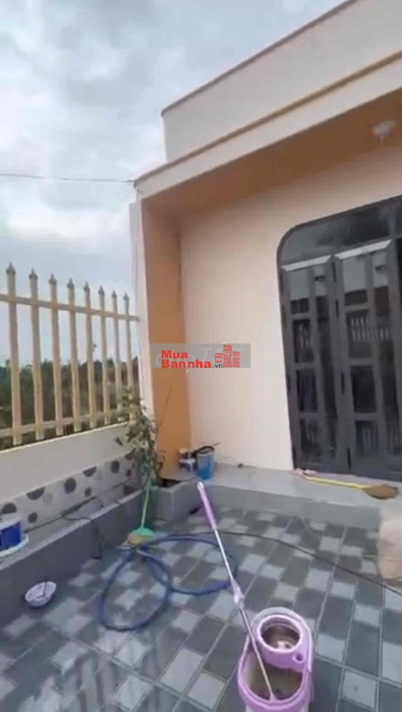 nhà bán 6*30 thổ cư hết đất tân an long an