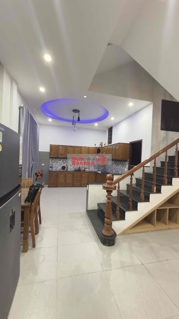 nhà 3 tầng lô góc 2 mặt kiệt nguyễn văn linh ngang 6m