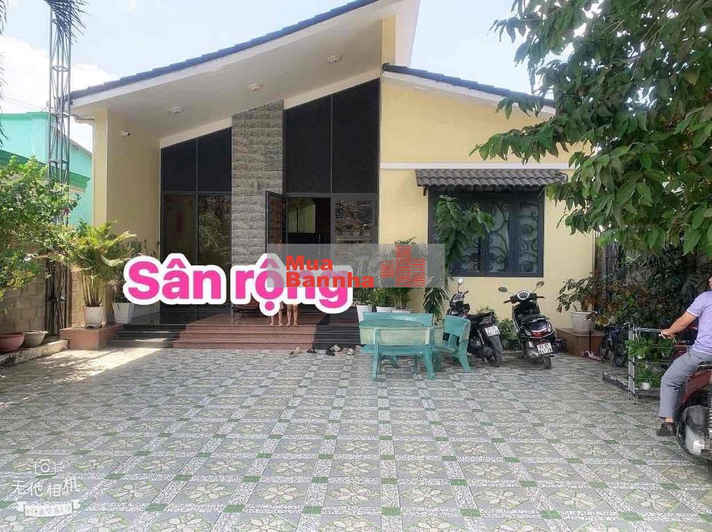 Biệt thự sát trường học Đặng Văn May giá 11 tỷ tl