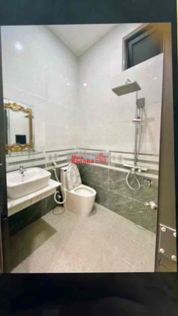 nhà lầu mới hoan thiện