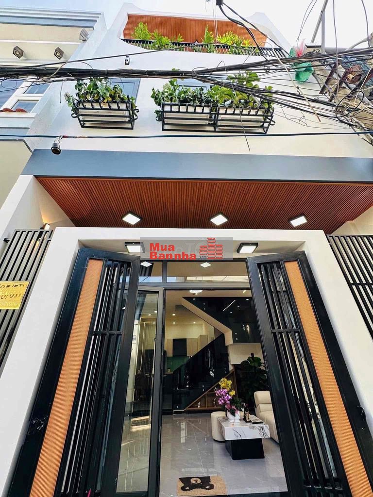 NHÀ 3 TẦNG MỚI KIỆT TRƯNG NỮ VƯƠNG FULL NỘI THẤT