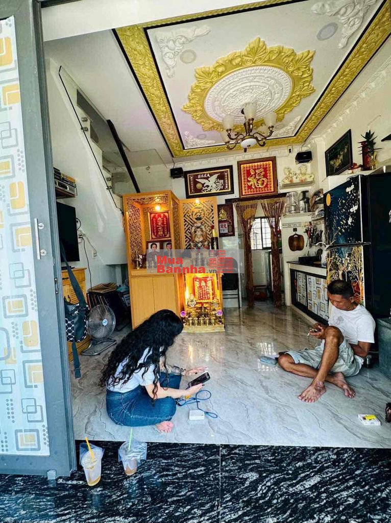 ban nhà hẻm xe hơi huynh tấn phát p tân thuận Q7