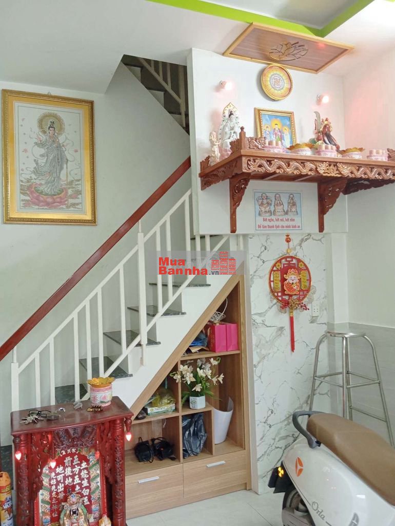 Bán nhà đẹp lô góc 2 tầng , 2 PN .Chỉ 1,99 tỷ