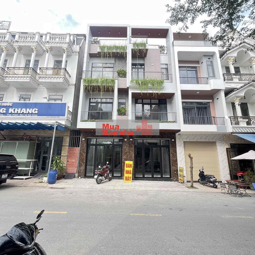 Bán Nhà Trệt 2 Lầu Sân ô tô full Nội Thất Thuận An Bình Dương