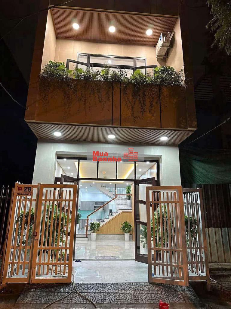 Nổ hủ mùa đông...
BÁN ...Nhà 2 tầng KV SƠN TRÀ ....
dt gần 100m2. ...