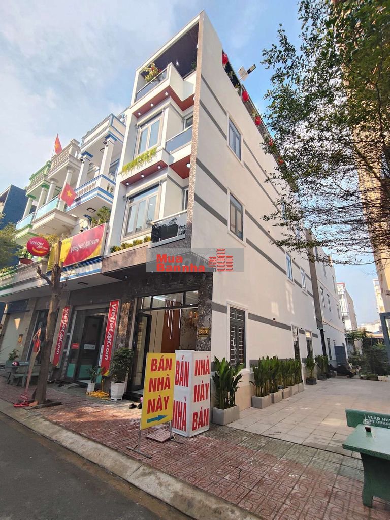 Nhà 2 mặt tiền full nội thất chỉ cần sách vali vào ở