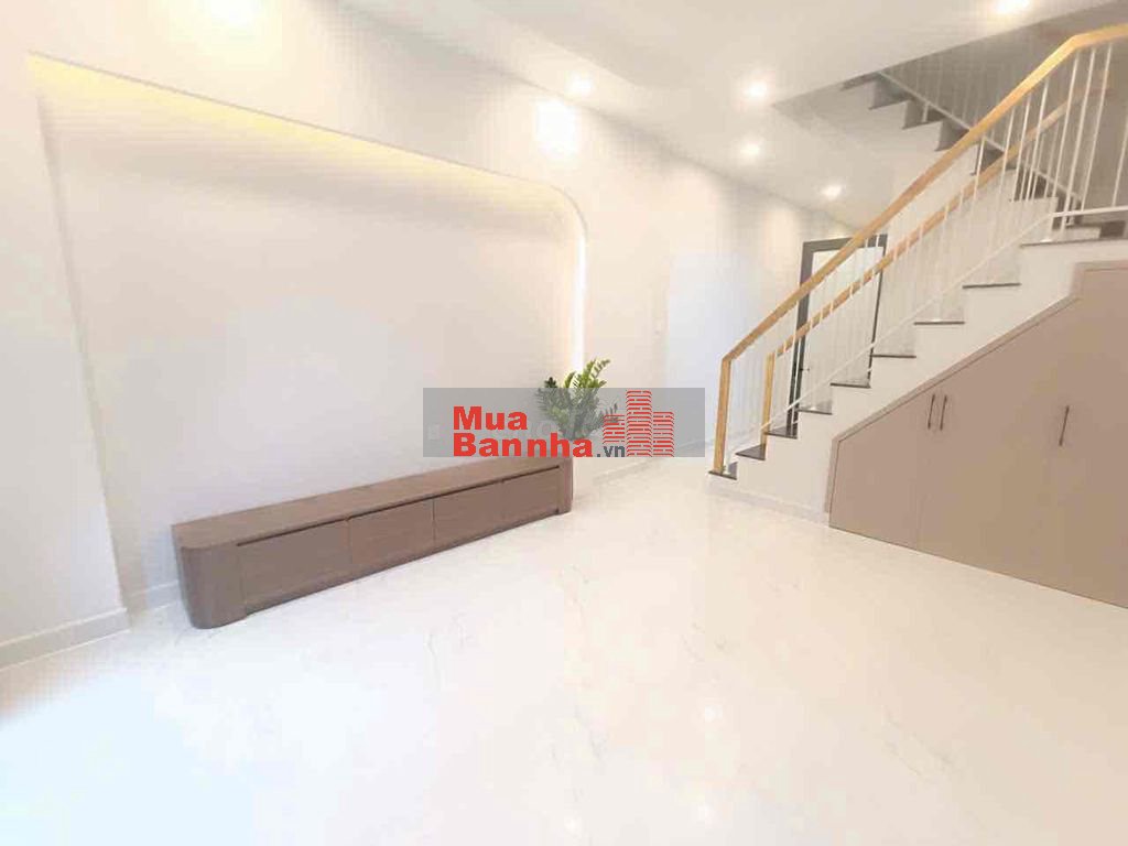 BÁN NHÀ ĐẸP NGAY TRƯỜNG CHINH - HOÀNG HOA THÁM - HXH -60M2 - 3 TẦNG