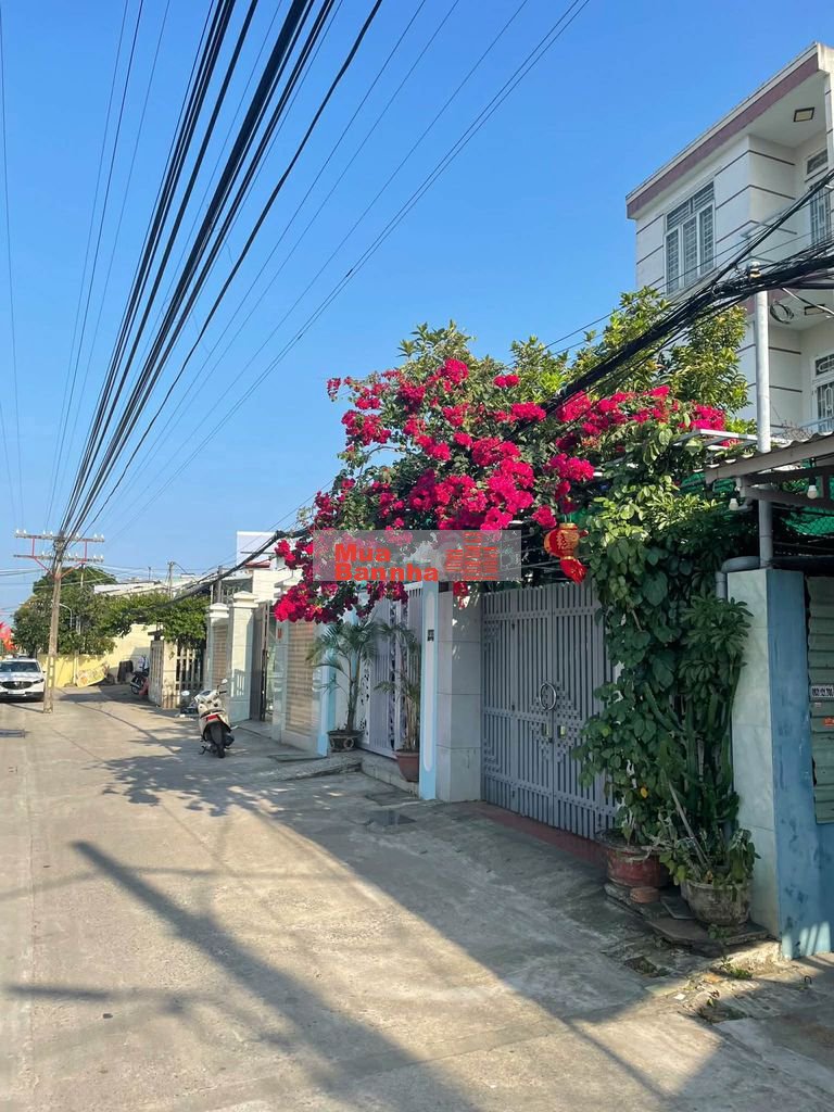 Bán nhà kiệt ô tô tải Tô Hiệu - Hòa Minh