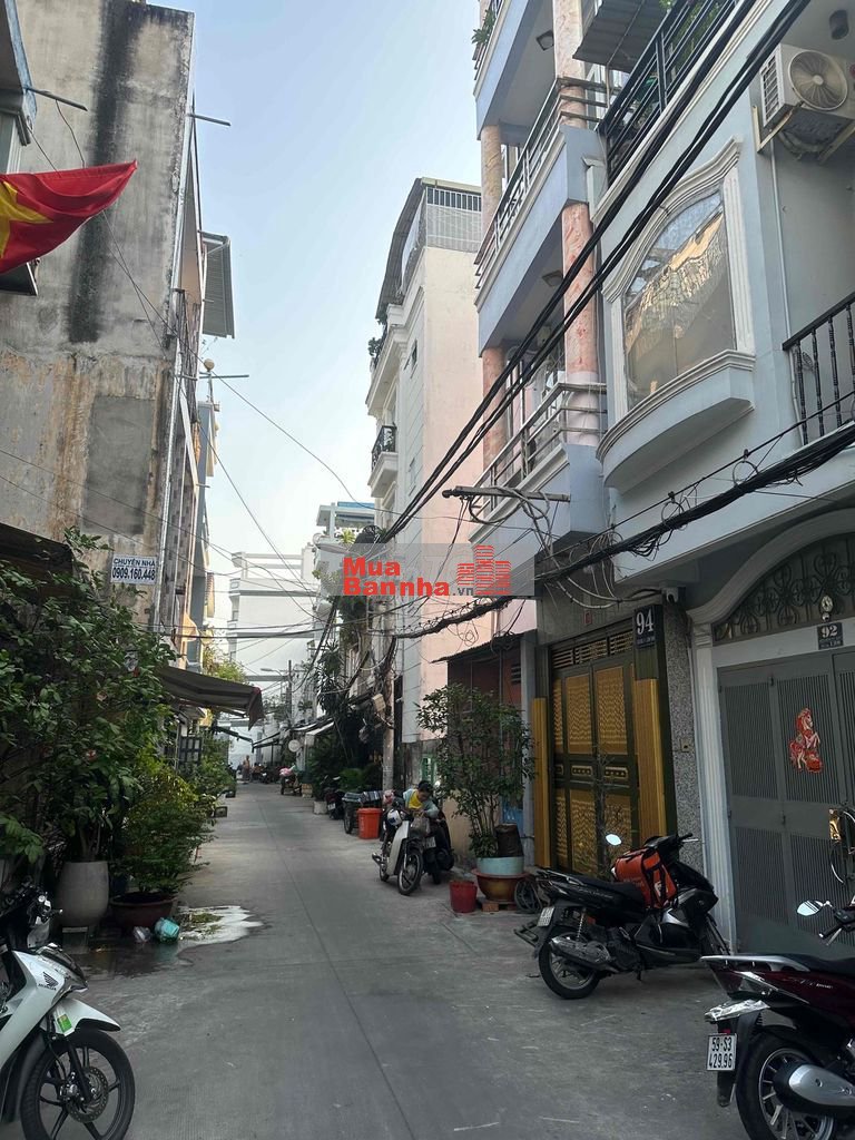 NGAY CHỢ BÀ CHIỂU - GIÁP QUẬN 1 - 70m2 - GPXD 7 TẦNG - MẶT TIỀN HẺM 8M