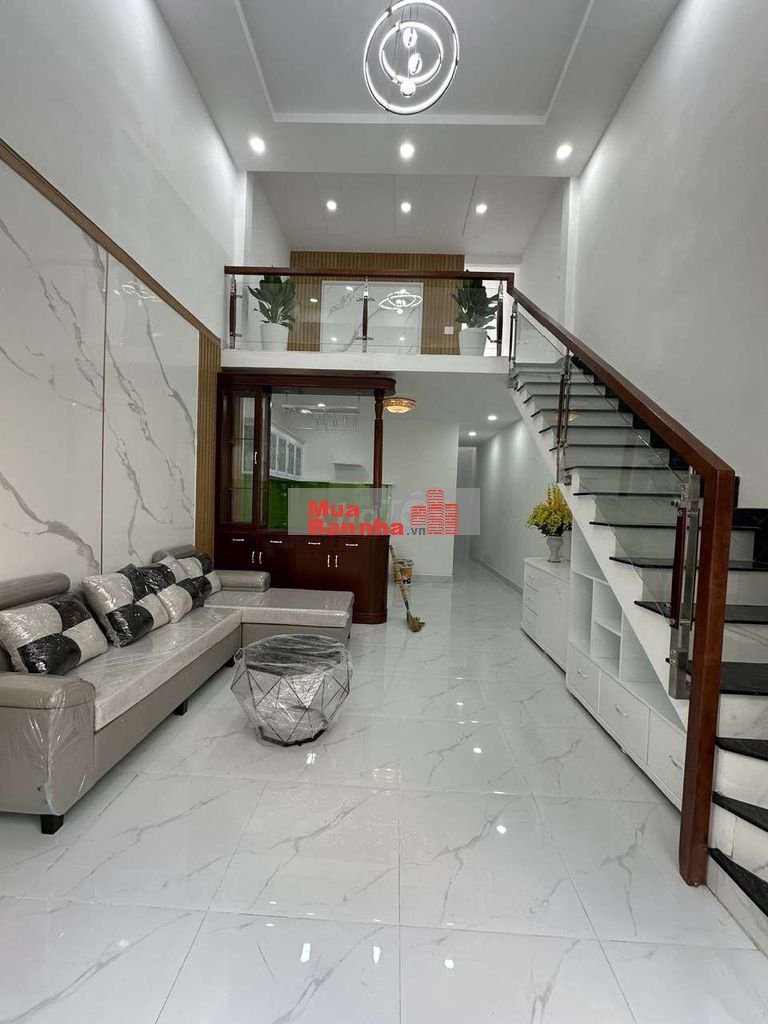 nhà SHR dt 4x10m đúc trệt+ lửng 2pn p.thờ 2wc Đông Thạnh 3-2 HM 2,75tỷ