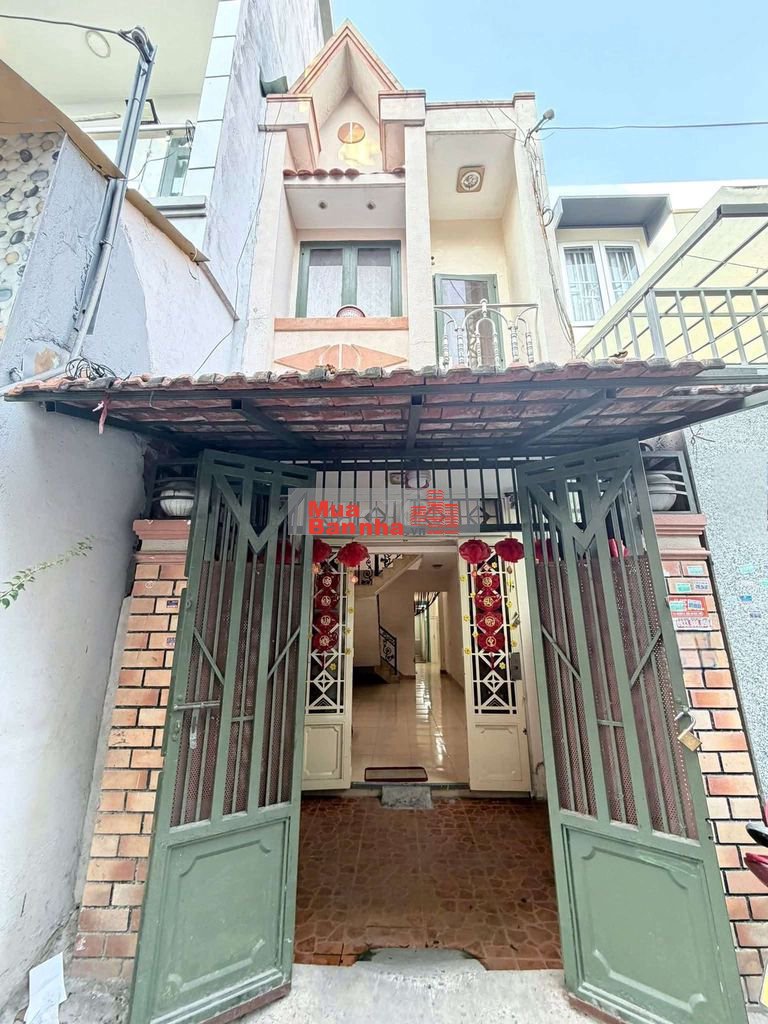 Nhà diện tích đẹp giá tốt gần Parmall