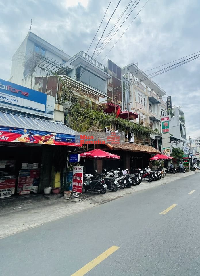 BÁN NHÀ MẶT TIỀN ĐƯỜNG TÊN LỬA 12x15m, 4 tấm + hầm, Giá: 24 tỷ