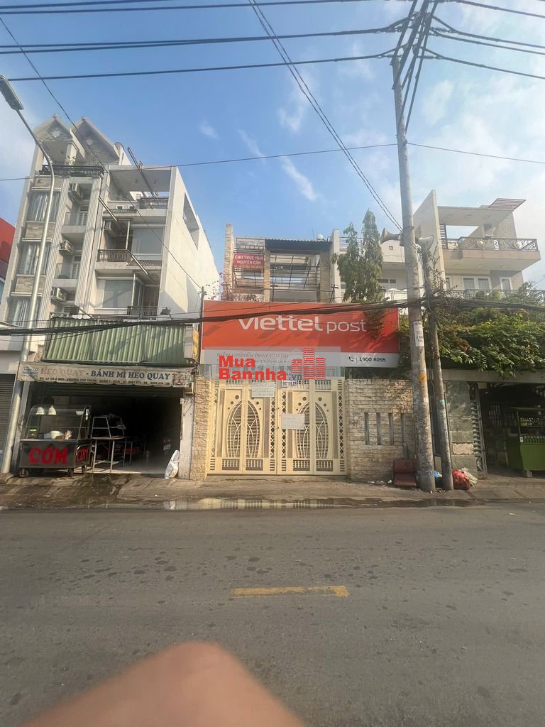 Bán nhà cấp 4 mặt tiền đường Tân mỹ ngay đại học tài chính Q7