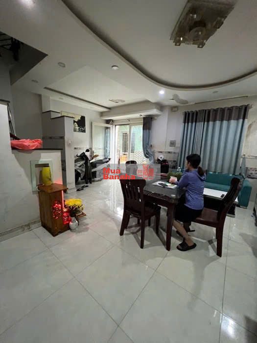 Khu Dân Trí Cao , Hẻm lớn