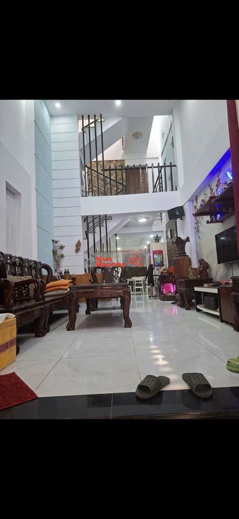 chuyển ct cần bán gấp