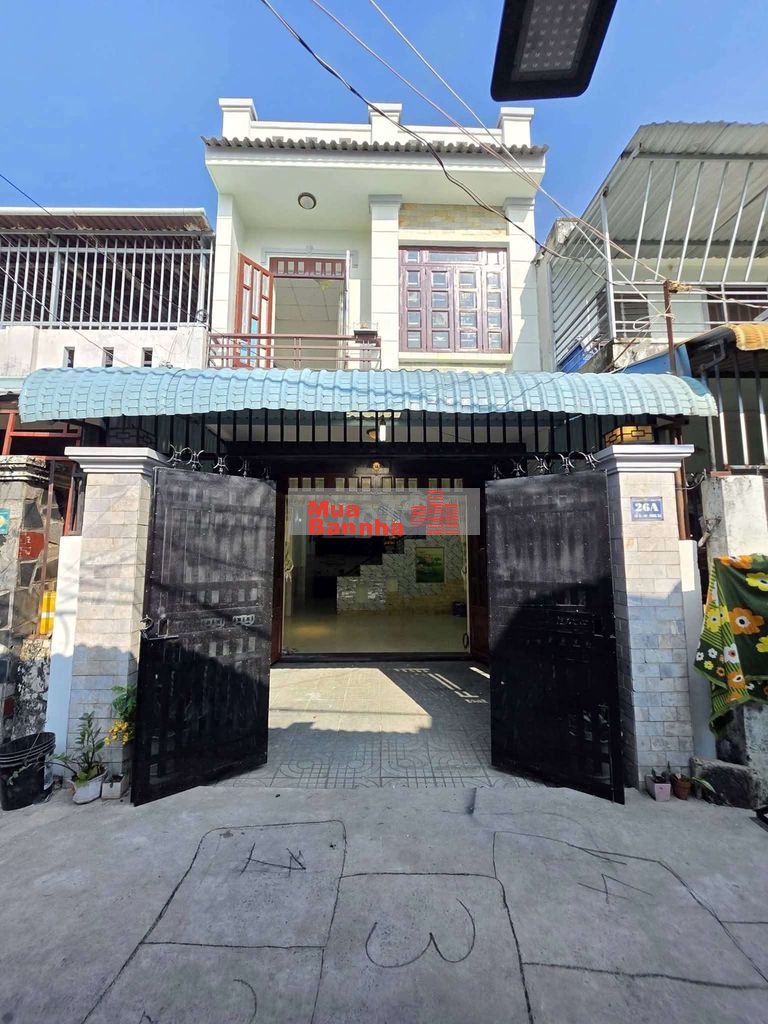 Bán nhà trệt lầu 70m2 gần chợ đầu mối Thủ Đức