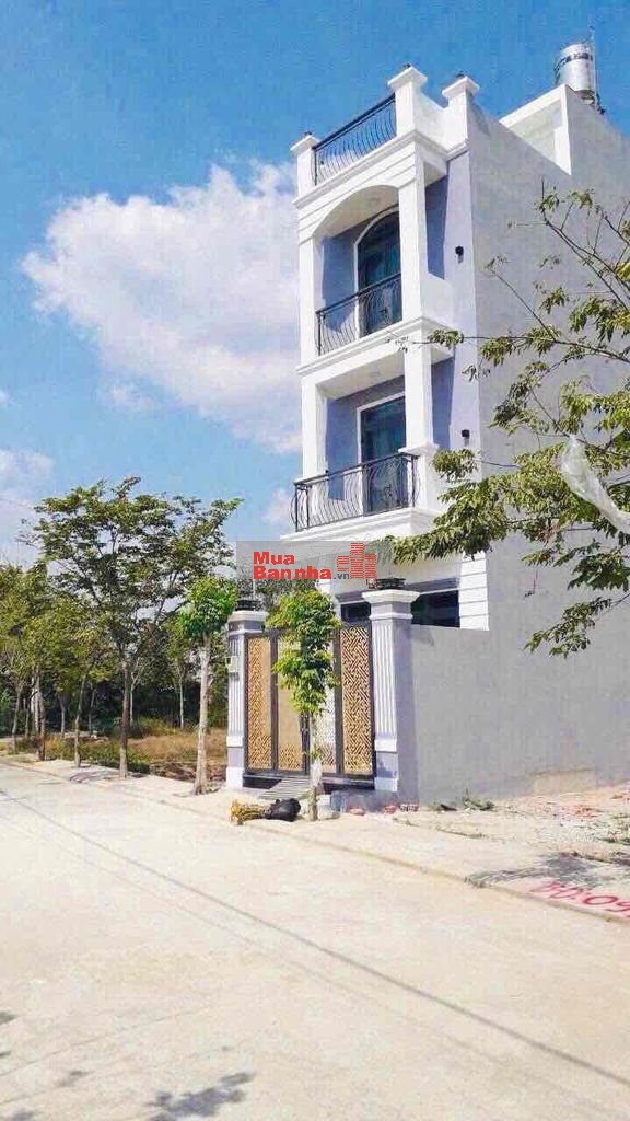 Bán nhà 4 tầng, 1 sẹc đường Lò Lu, đường 10m, giá nhỉnh 6 tỷ