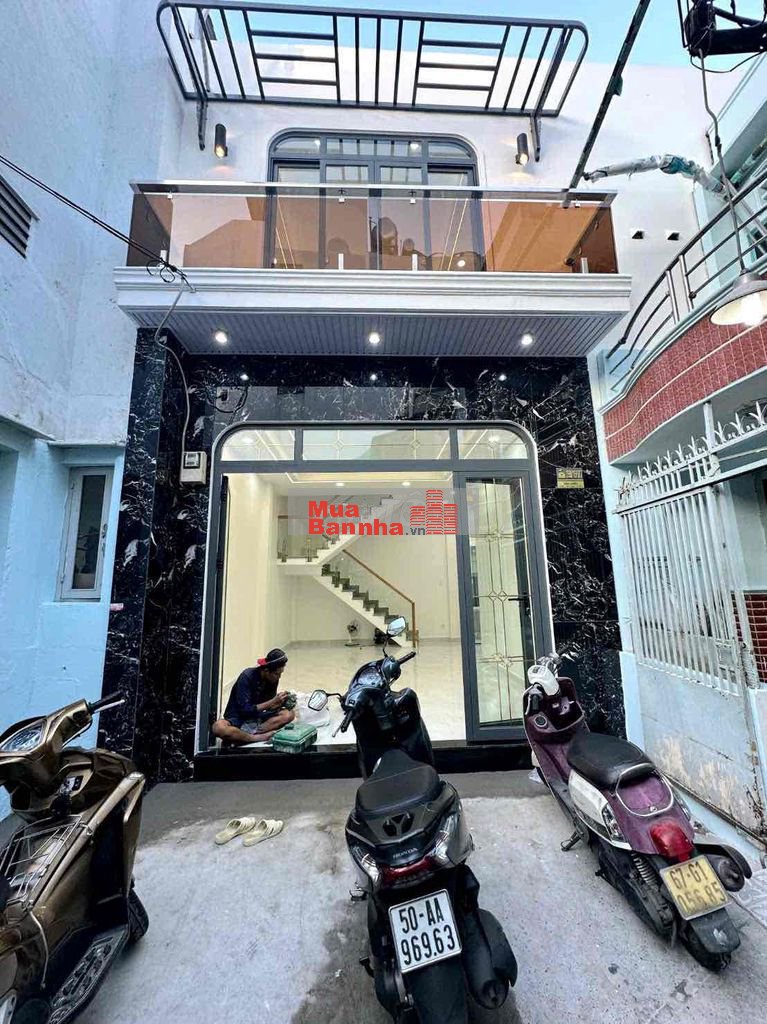 BÁN NHÀ ĐẸP Q4 NGANG LỚN HIẾM 8.5M