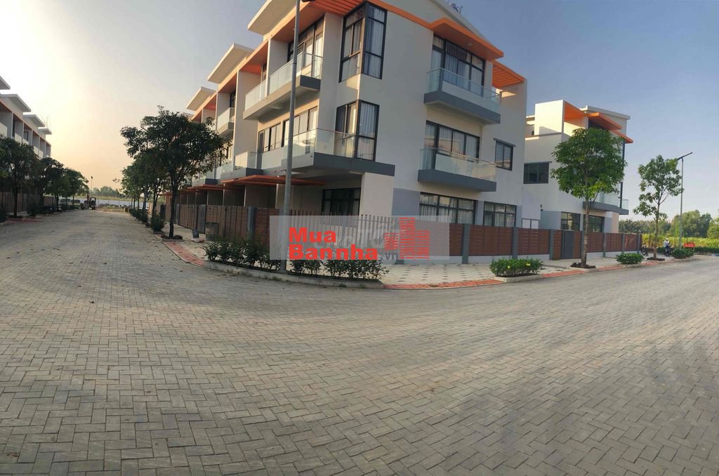 CĂN GỐC 2MT KHU DÂN CƯ CAO CẤP TRUNG TÂM BUÔN , KINH DOANH, NHẬN NHÀ